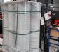 Stehende Babycoils auf Europalette